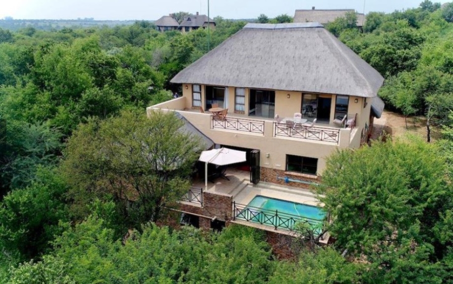 6 Bedroom Property for Sale in Boschenvaal River Front Lodges Free State